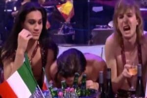 Eurovision 2021 Şarkı Yarışmasında, 524 puanla birinci se&ccedil;ilen Rock grubu