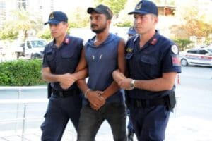 Antalya'nın&nbsp;Alanya&nbsp;il&ccedil;esinde 3 g&uuml;n &ouml;nce evinde &ouml;l&uuml; bulunan Yılmaz Kip&rsquo;i (26),