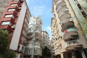 İstanbul başta olmak &uuml;zere b&uuml;y&uuml;k kentlerde kiralarda b&uuml;y&uuml;k artışlar yaşanırken,