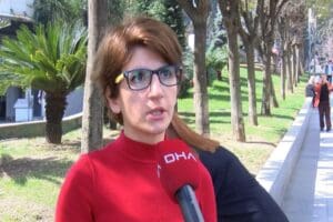 Şişli'de iki &ccedil;ocuk annesi H&uuml;sneg&uuml;l Demirci, sosyal medyada, 'Evde Paketleme