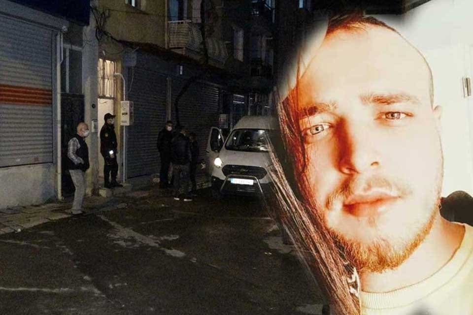 İzmir'in Buca il&ccedil;esinde, evinde karnından tabancayla&nbsp; vurulmuş halde &ouml;l&uuml; olarak