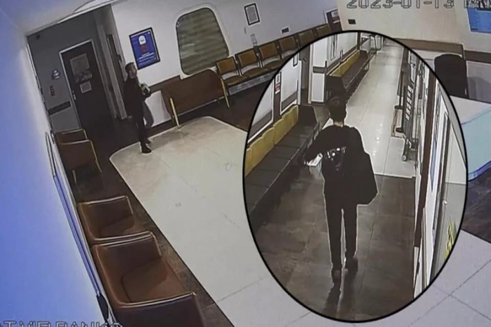Bursa&rsquo;da, evsiz olduğu i&ccedil;in soğuk gecelerde kaldığı hastanenin 7 bilgisayarını