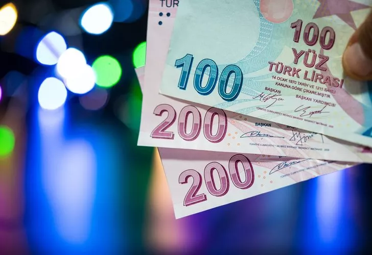 EYT haberleri binlerce emekli adayı tarafından takip edilirken &Ccedil;alışma ve