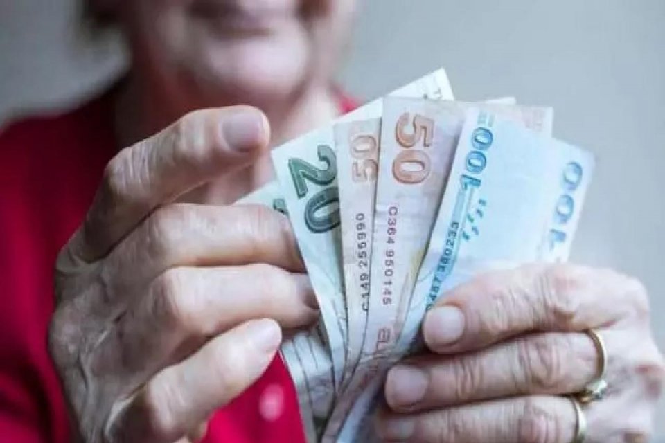 &Ccedil;alışmalarında sona yaklaşılan EYT d&uuml;zenlemesine g&ouml;re &ccedil;alışanlar ve dar gelirliler