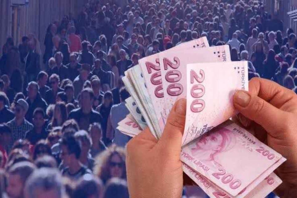 Kahramanmaraş merkezli depremler nedeniyle TBMM&rsquo;deki EYT d&uuml;zenlemesi g&ouml;r&uuml;şmelerine ara verilmişti.