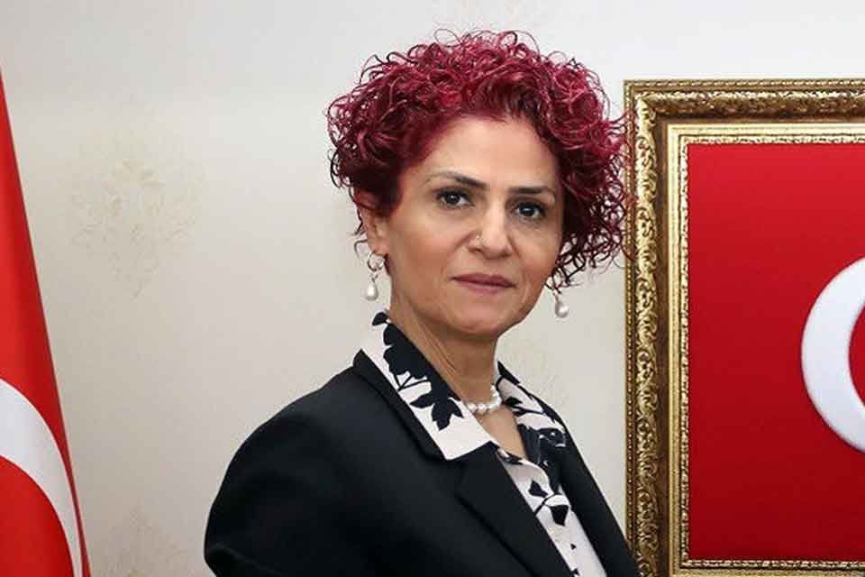 Emeklilikte Yaşa Takılanlar (EYT) Federasyonu Başkanlığı&rsquo;ndan istifa eden G&ouml;n&uuml;l Boran