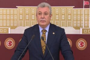 AK Parti Grup Başkanvekili&nbsp;Emin Akbaşoğlu :EYT&nbsp;ve s&ouml;zleşmeli personelin kadroya ge&ccedil;ilmesine