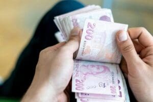 AK Parti Grup Başkanvekili Turan, "EYT d&uuml;zenlemesini &ouml;n&uuml;m&uuml;zdeki hafta salı