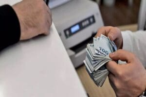 EYT kapsamında emekli olanlara maaş &ouml;demeleri başladı. Mart ayında emeklilik
