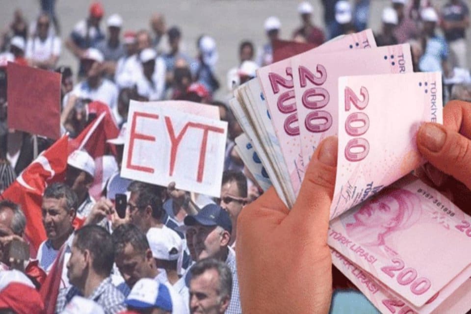 Cumhurbaşkanı Erdoğan&rsquo;ın masasında imza i&ccedil;in bekleyen EYT yasası Resmi Gazete&rsquo;de