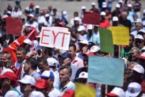 EYT yasasının &ccedil;ıkmasını bekleyenlerin &ouml;n hazırlık olarak yapması gerekenleri sıralayan