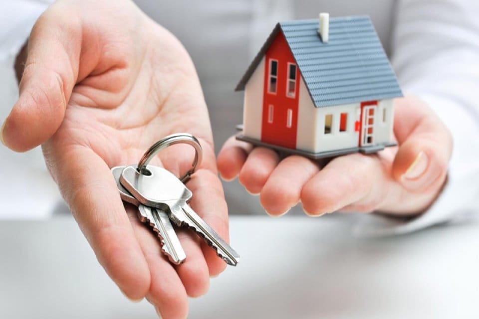 Eskişehir'de bazı kiralık evlerin fiyatlarını fahiş fiyatlardan belirleyerek internette ilan