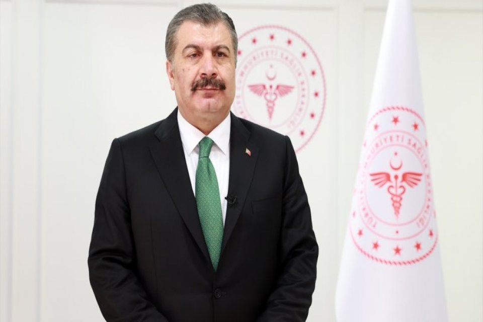 Sağlık Bakanı Fahrettin Koca, sosyal medya hesabından yaptığı açıklamada koronavirüse
