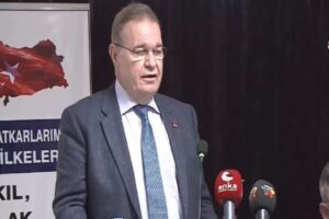 CHP Genel Başkan Yardımcısı ve Parti S&ouml;zc&uuml;s&uuml; Faik &Ouml;ztrak​​​​​​​, CHP