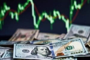 T&uuml;rkiye Cumhuriyet Merkez Bankası'nın (TCMB), faiz kararı sonrası dolar/TL, y&uuml;kselişe