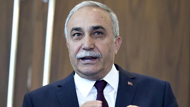 AK Parti&rsquo;den istifa ederek İYİ Parti&rsquo;ye katılan eski bakan ve
