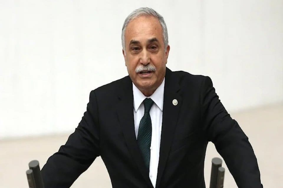 AK Parti Şanlıurfa Milletvekilliği'nden istifa eden Fakıbaba'nın s&uuml;rpriz kararı sonrası