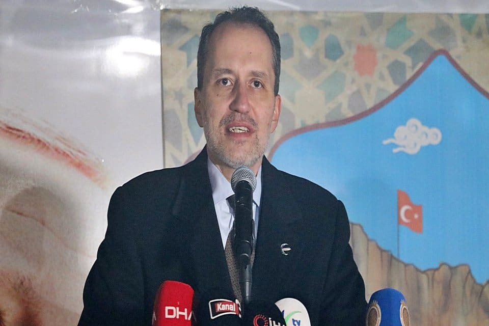 Se&ccedil;im işbirliklerinin kesinleşmesine kısa s&uuml;re kala Cumhur İttifakı'na katılan Yeniden