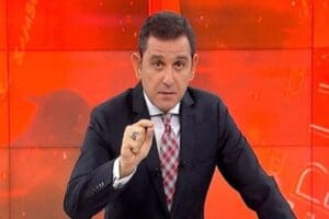 FOX ana haber sunucusu Fatih Portakal yeniden ekranlara d&ouml;n&uuml;yor. Portakal'ın