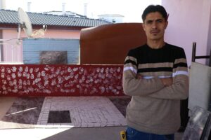 Denizli'de fayans ustası Gürkan Şakar, eski fayasları 3 boyutlu sanat