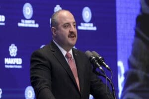 D&uuml;nyaca &uuml;nl&uuml; piyanist Fazıl Say, Cumhuriyetin 100. yılı i&ccedil;in &ouml;zel