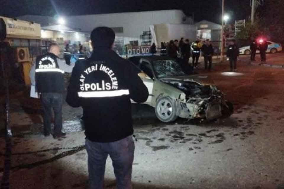 Bursa'da &ouml;n&uuml;ndeki otomobili ge&ccedil;meye &ccedil;alıştığı sırada Abdullah Cabi&rsquo;nin (26) direksiyon
