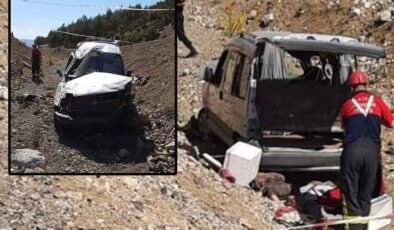 Feci kaza, şarampole devrildi: Sürücü ve eşi kurtarılamadı