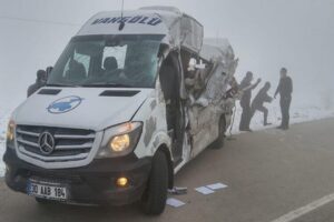 Hakkari – Yüksekova kara yolunun Beşatlı köyü yakınlarında Van'a giden