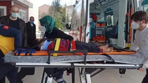 Bursa&rsquo;da, 5'inci kattaki evlerinin balkonunda oyun oynadığı sırada beton zemine