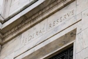 B&ouml;lgesel Fed başkanlarından faiz mesajları geldi. Atlanta Fed Başkanı Bostic,