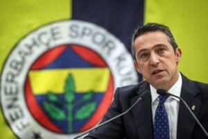 Fenerbah&ccedil;e Başkanı Ko&ccedil;, "Emre Bel&ouml;zoğlu'na hizmetleri i&ccedil;in teşekk&uuml;r ediyorum. Emre