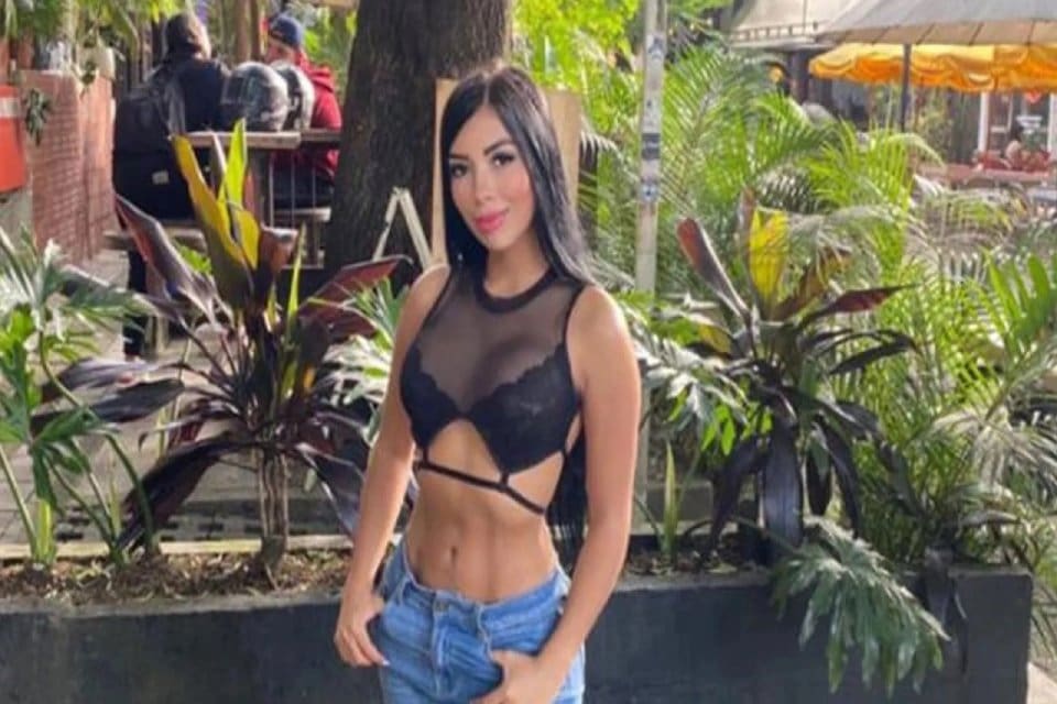 Instagram'da binlerce takip&ccedil;isi olan &uuml;nl&uuml; ismin cesedi, başkentte bir &ccedil;&ouml;pl&uuml;kte