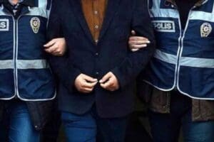 Aydın'ın Kuşadası il&ccedil;esinde, FET&Ouml;/PDY&rsquo;ye &uuml;ye olmak su&ccedil;undan hakkında soruşturma bulunan