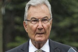 Eski CHP Genel Başkanı Deniz Baykal ile bazı eski MHP'li