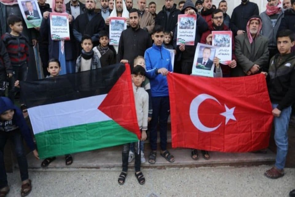 T&uuml;rkiye'nin 10 ilini ve Suriye'nin kuzeybatı b&ouml;lgelerini vuran Kahramanmaraş merkezli