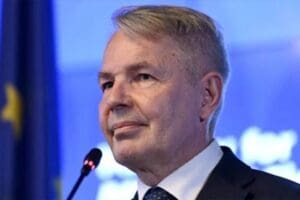 Cumhurbaşkanı Erdoğan&rsquo;ın İsve&ccedil; olmadan Finlandiya&rsquo;nın NATO &uuml;yeliğine onay verilebileceği y&ouml;n&uuml;ndeki