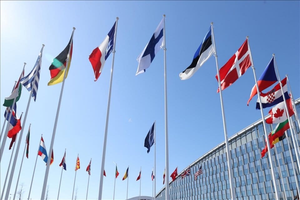 Finlandiya, Alman ve Portekiz gemilerinin sembolik olarak Helsinki limanına yanaşmasıyla