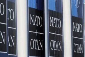 Rusya, Finlandiya'nın NATO'ya &uuml;yeliğine karşı batı y&ouml;n&uuml;nde askeri potansiyelini g&uuml;&ccedil;lendirecek.