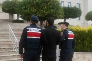 Muğla'da, Fetullah&ccedil;ı Ter&ouml;r &Ouml;rg&uuml;t&uuml;'ne (FET&Ouml;) &uuml;ye olma su&ccedil;undan hakkında kesinleşmiş