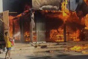 MUĞLA'nın Bodrum il&ccedil;esinde, bir fırında &ccedil;ıkan yangın 3 işletme ve