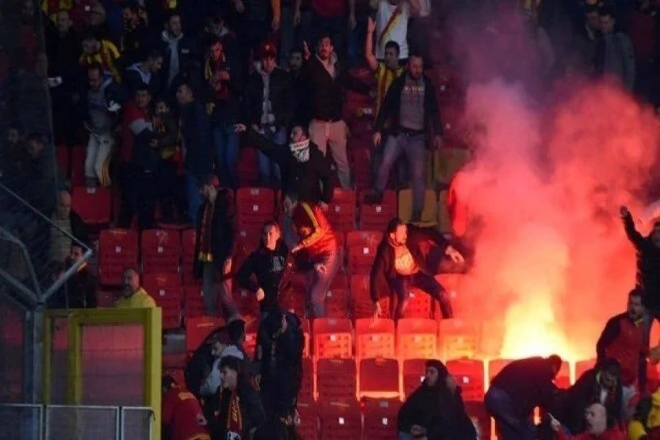Spor Toto 1. Lig'in 15. haftasında G&ouml;ztepe ile Altay arasındaki