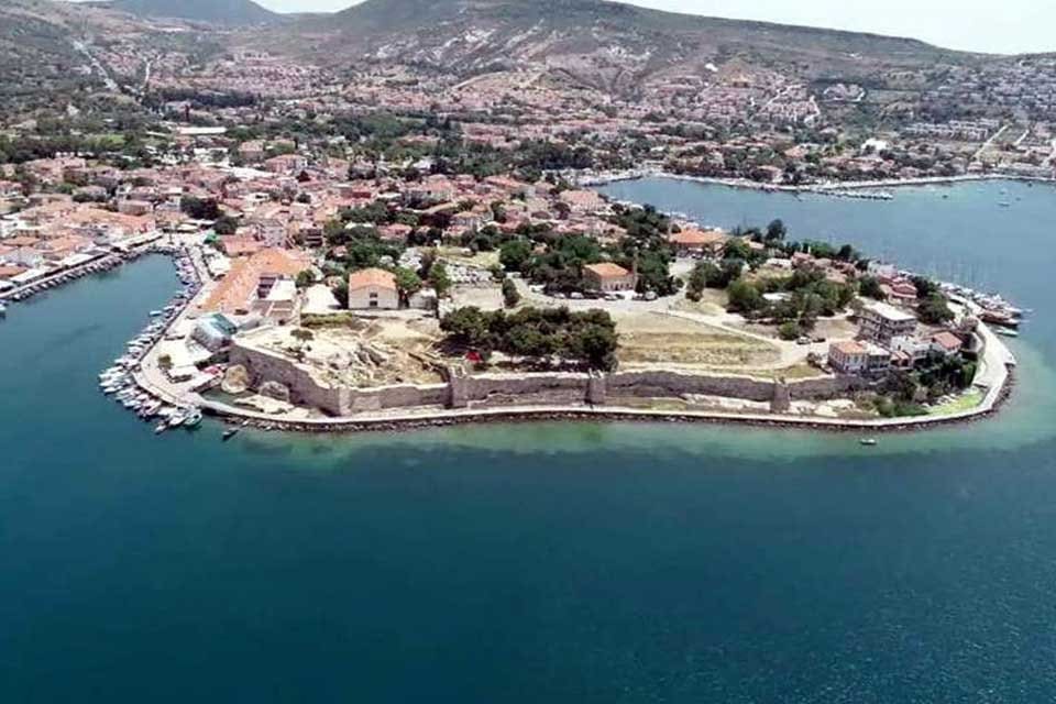İzmir'in Fo&ccedil;a İl&ccedil;esi'nde yer alan Fo&ccedil;a adalar etabı 4369 Sayılı