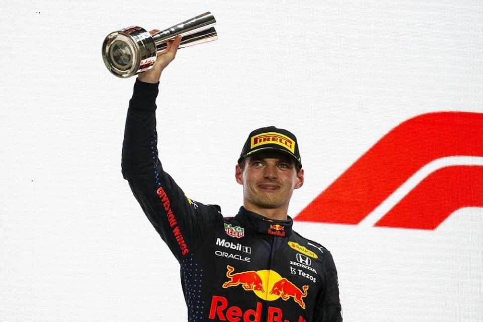 Max Verstappen, Formula 1'de Abu Dabi Grand Prix'sinin son turunda