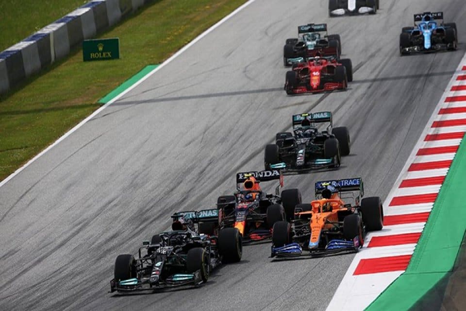 T&uuml;rkiye'de bu sene de d&uuml;zenlenecek Formula 1 yarışlarının biletleri satışa