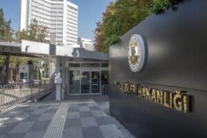 Fransa'nın Ankara B&uuml;y&uuml;kel&ccedil;isi Herve Magro, Dışişleri Bakanlığı'na &ccedil;ağırılarak, ter&ouml;r &ouml;rg&uuml;t&uuml;