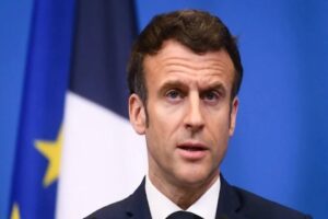 Fransız sendikaları, Cumhurbaşkanı Macron h&uuml;k&uuml;metinin duyurduğu emeklilik yaşının 2030 yılına