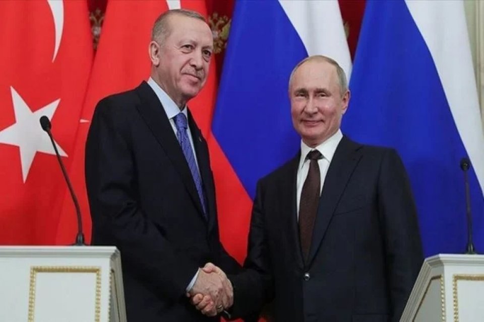Son d&ouml;nemde Rusya lideri Putin ile yakınlaşan Cumhurbaşkanı Erdoğan'ın hamleleri