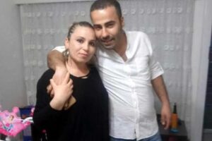İzmir'in Karabağlar ilçesinde, birlikte yaşadığı eski eşi Fulya Öztürk'ü (35)