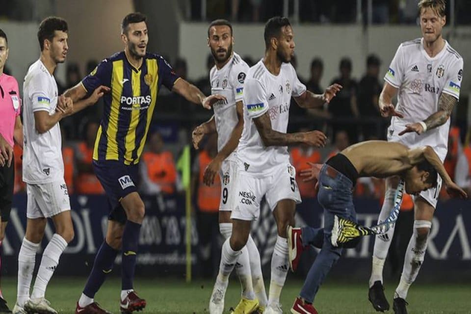 Berkay &Ouml;. hakkında, 1 yıldan 3 yıla kadar hapis istemi