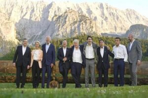 D&uuml;nyanın g&ouml;z&uuml; kulağı Almanya'da başlayan G7 zirvesinde. Liderlerin Ukrayna savaşı